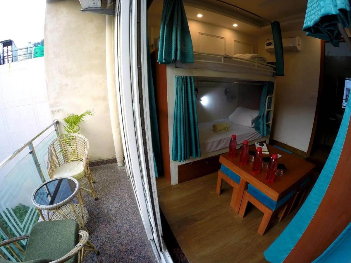 Hotel The Moksham Risikés Kültér fotó
