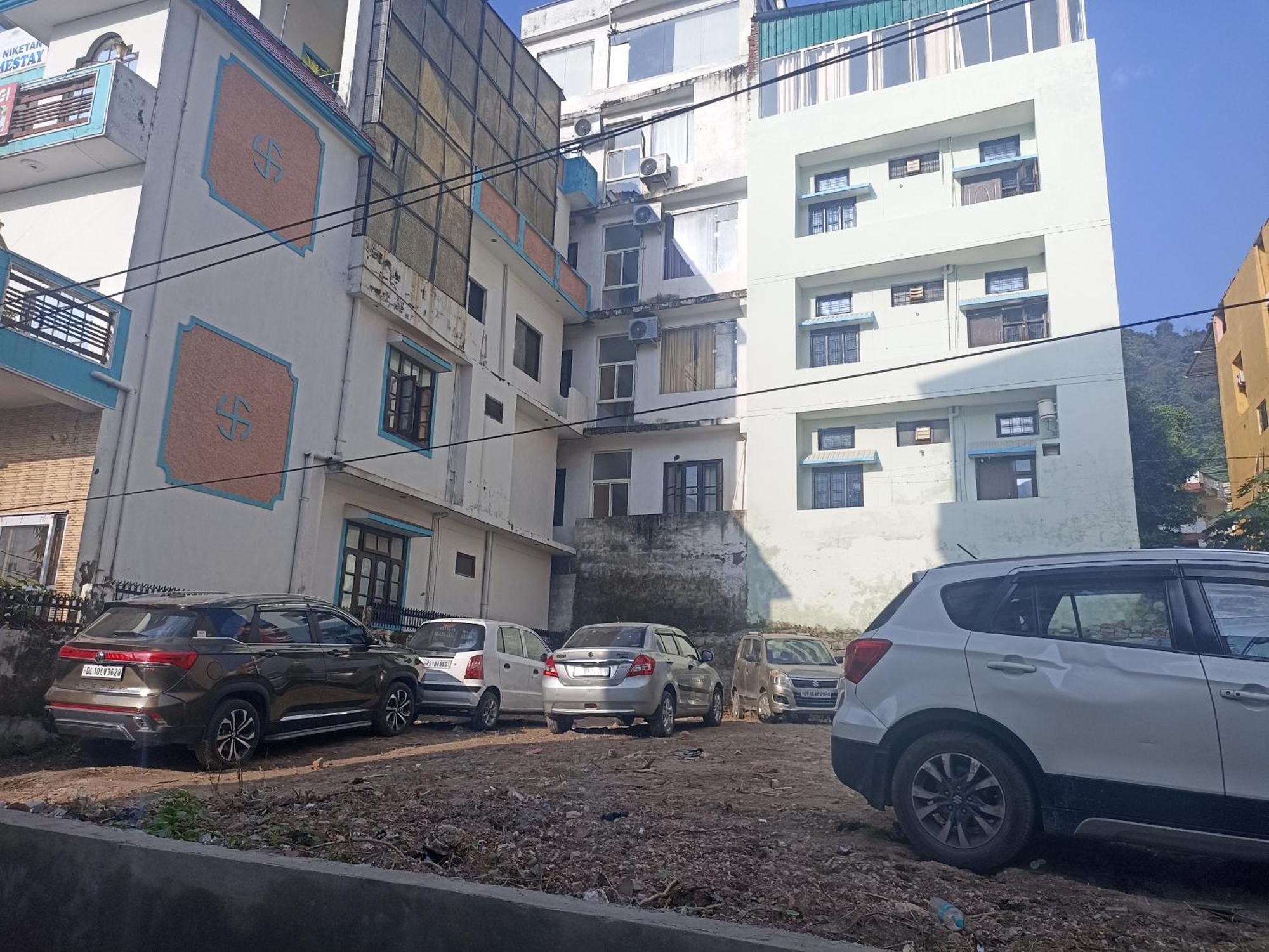 Hotel The Moksham Risikés Kültér fotó